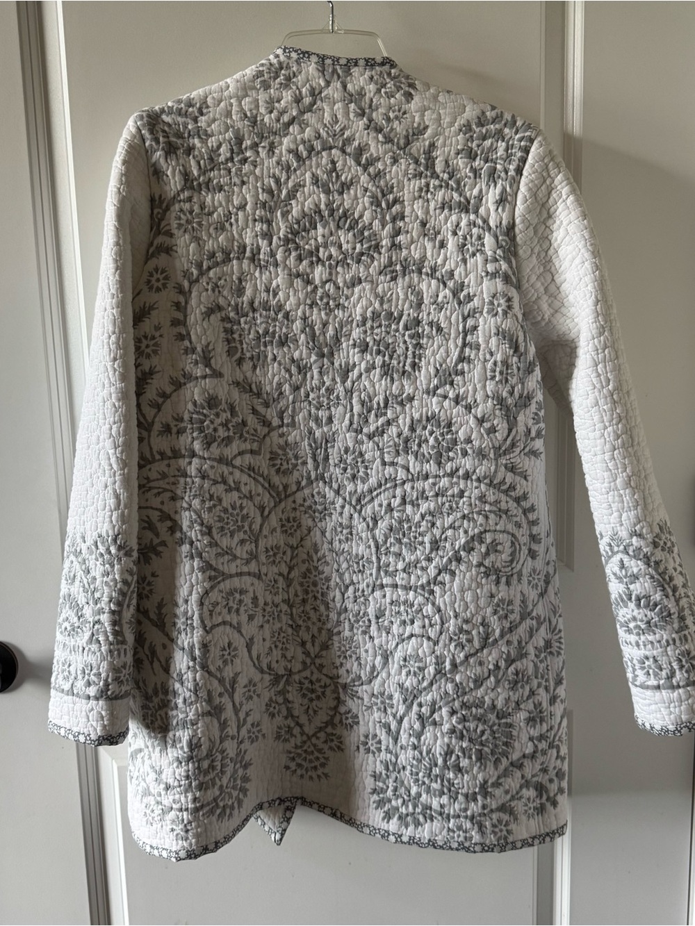 Quilted jacket - Picture 4 of 10